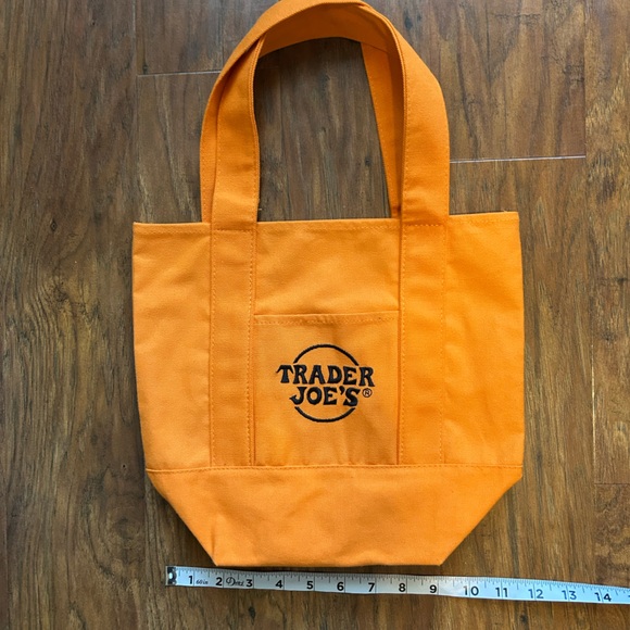 Trader Joe's limited edition mini canvas tote bag in orange - Picture 6 of 8